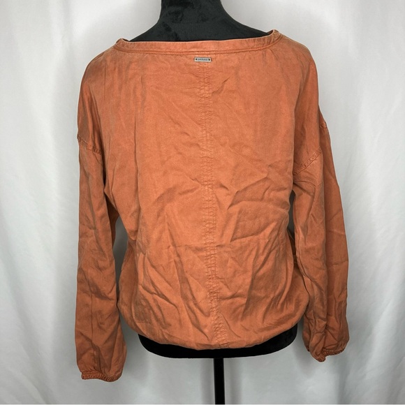 PrAna Lavender Bay Terracotta Long Sleeve Blouse with Cinched Cuffs NWT - Picture 8 of 15